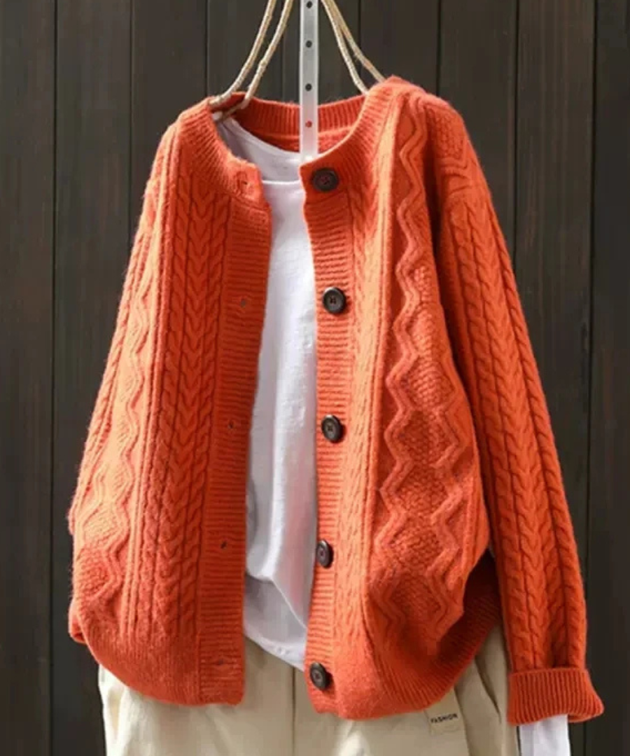 Lorença - Knitted Cable Cardigan