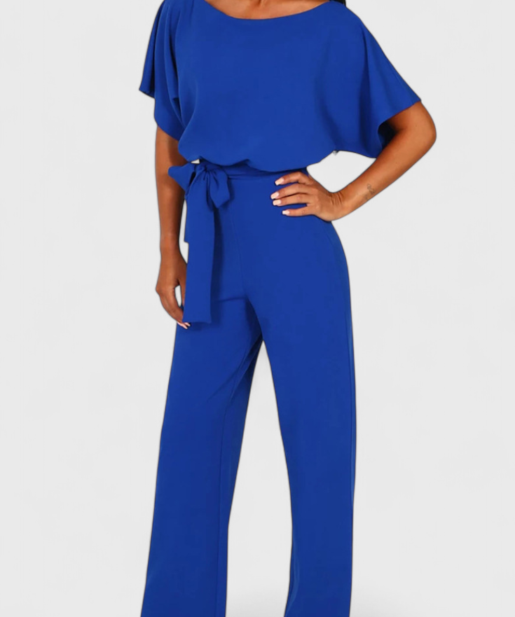 Evie Mono Chic with Fluid Silhouette