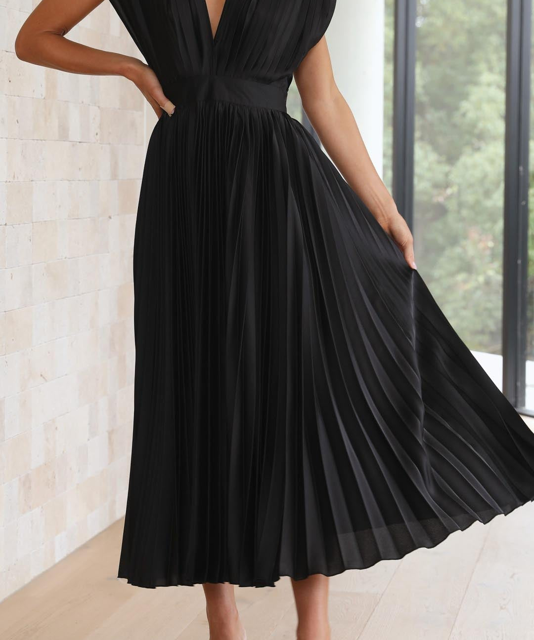 Isla | Elegant Pleated Dress
